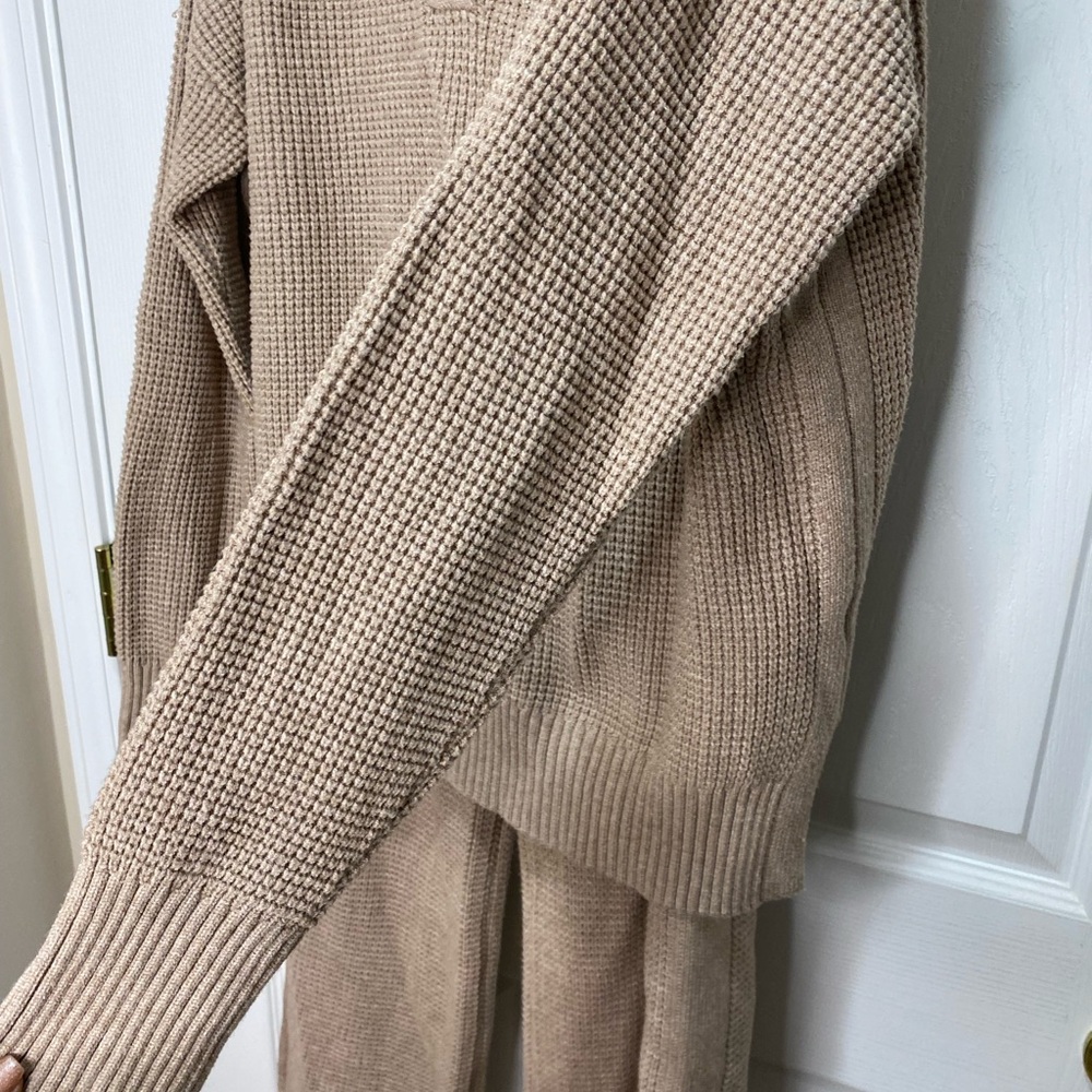 Tan Knit Sweater and Pants Set - Picture 4 of 13